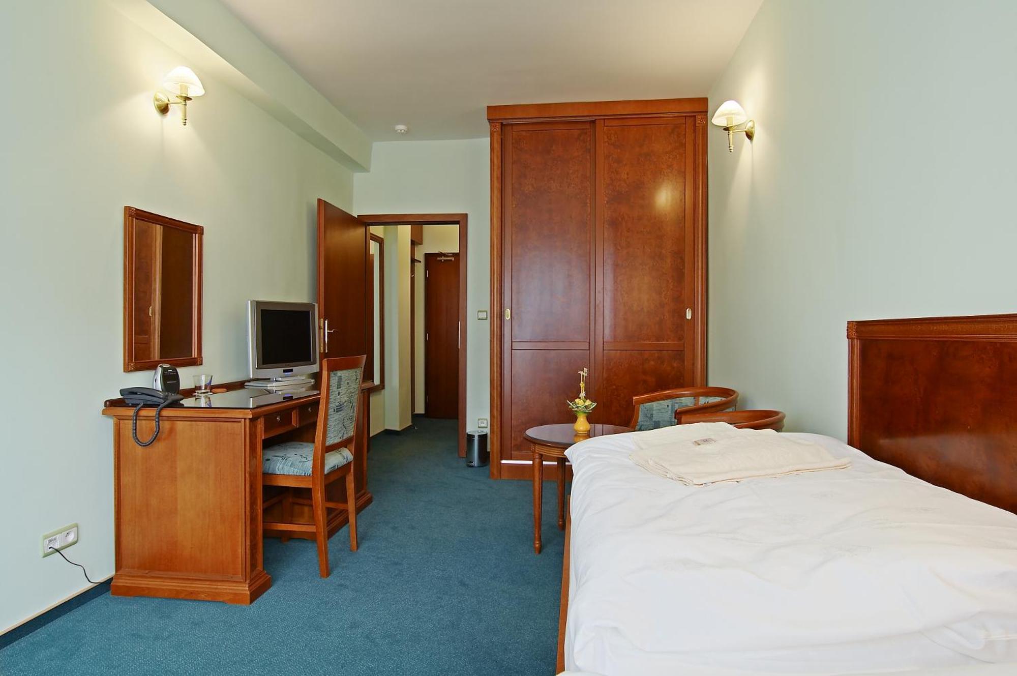 Kupele Brusno - Kupelny Hotel Polana Exteriér fotografie